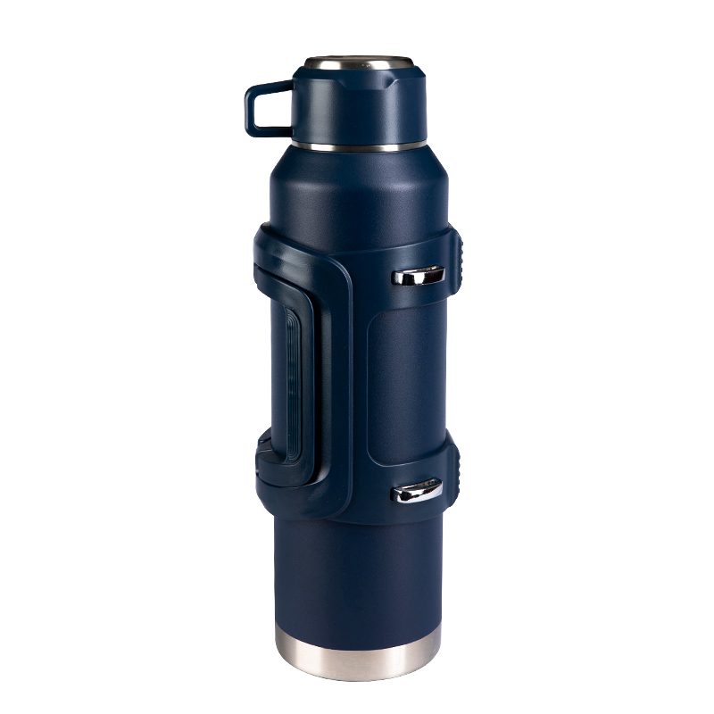 detail of 1.8L Stainless steel vacuum insulated sports water jug with handle