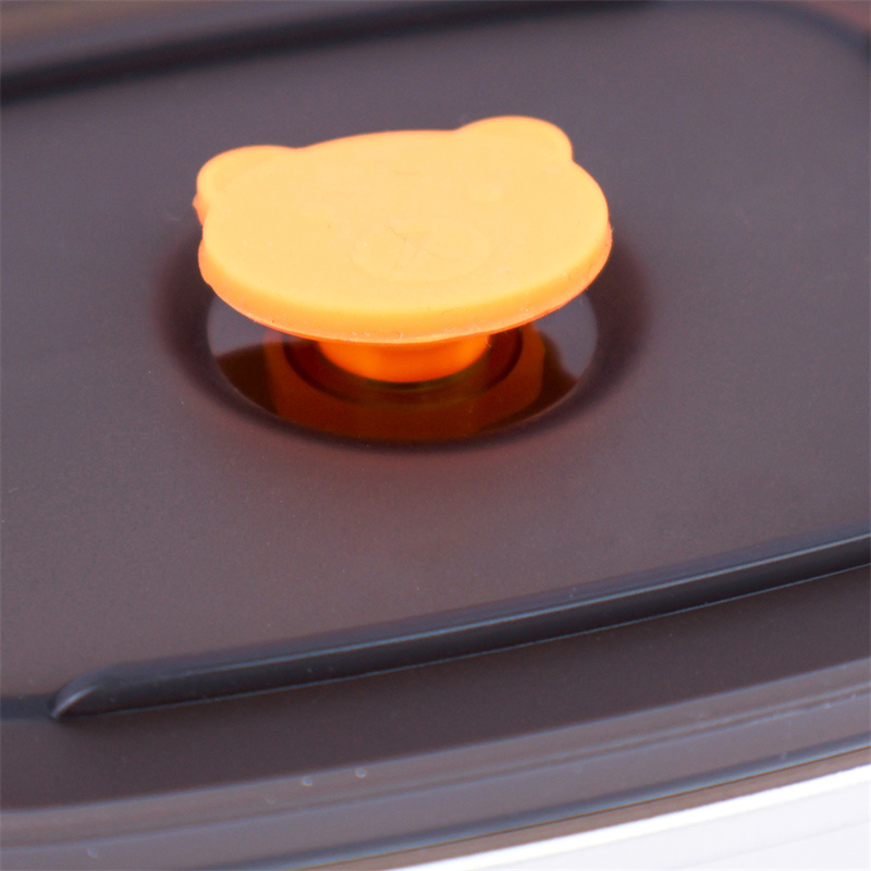 detail of Single wall food plate set with lid